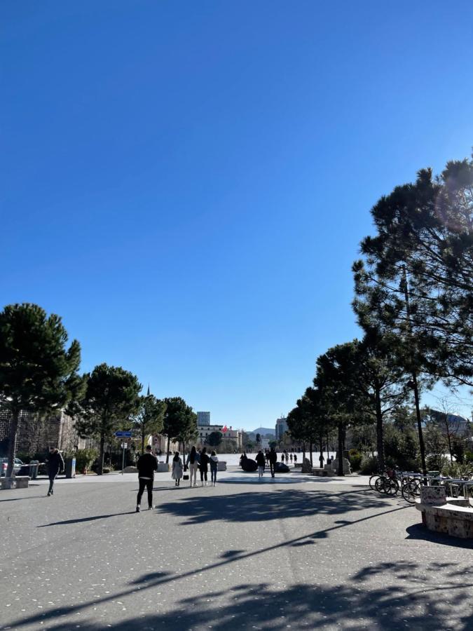 Square Inn Tirana City Center Eksteriør billede