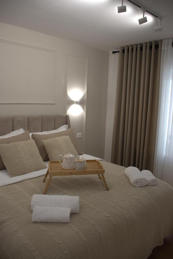 Square Inn Tirana City Center Eksteriør billede
